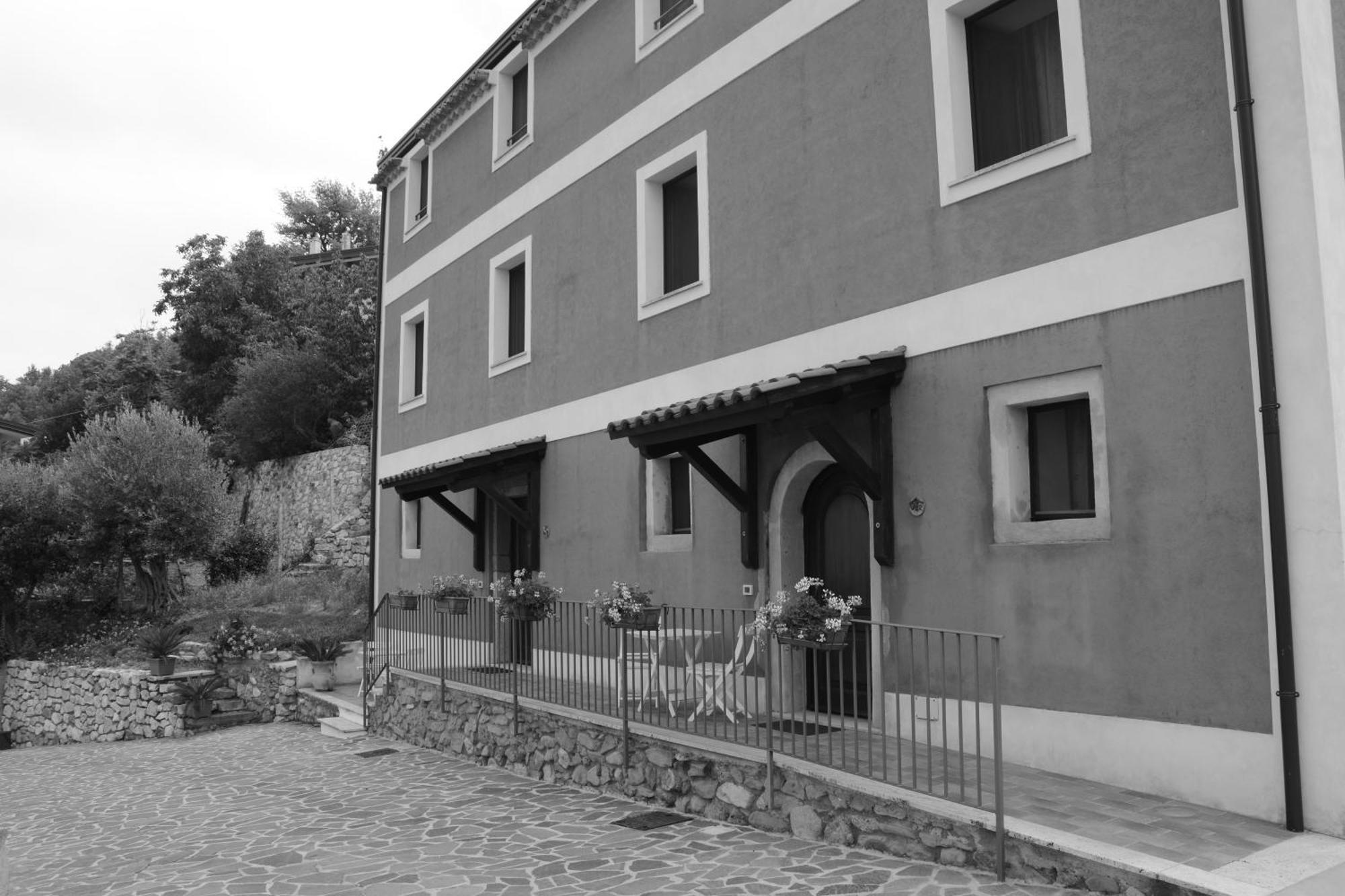 פאולה B&B La Casa Rossa מראה חיצוני תמונה