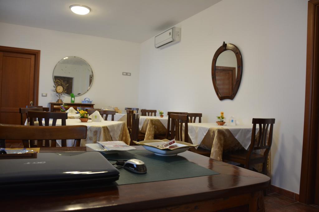 פאולה B&B La Casa Rossa מראה חיצוני תמונה